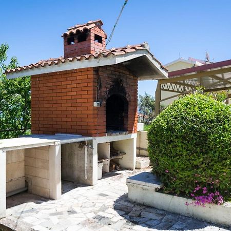 Holiday Home Kalinic Слатине Экстерьер фото