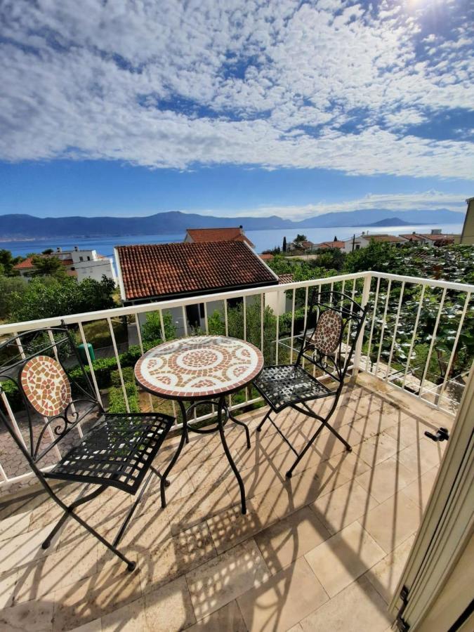 Holiday Home Kalinic Слатине Экстерьер фото