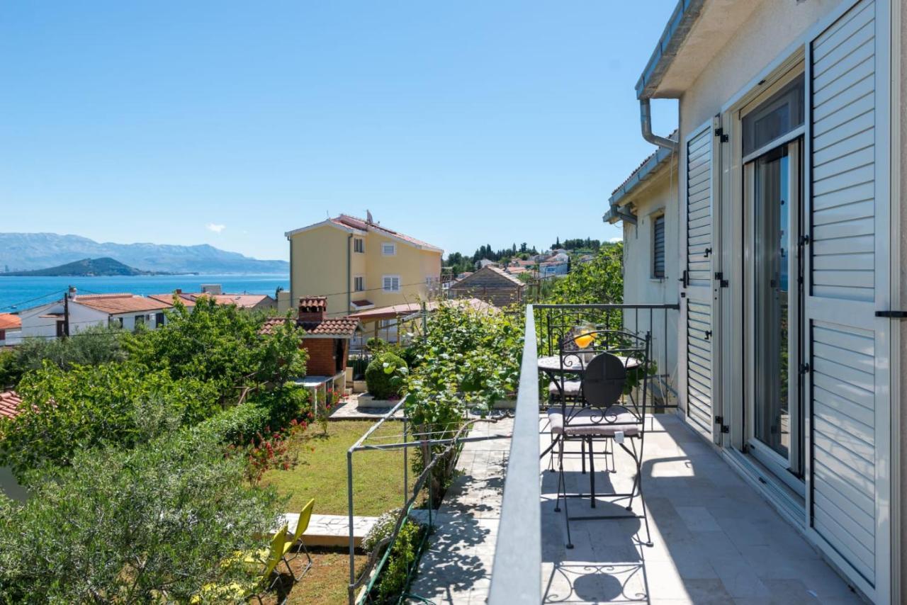 Holiday Home Kalinic Слатине Экстерьер фото