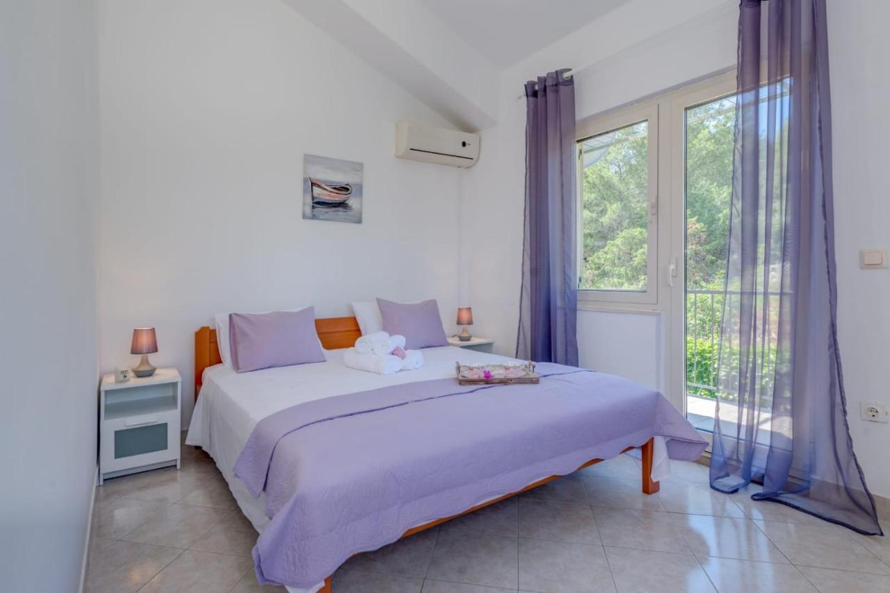 Holiday Home Kalinic Слатине Экстерьер фото